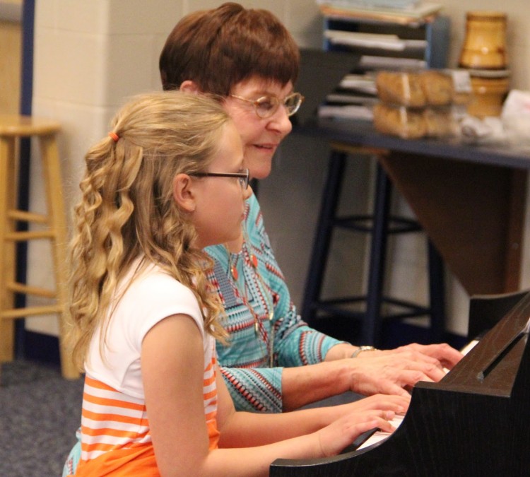 Loretta Wirsing | Voice & Piano Lessons (Camp&nbspHill,&nbspPA)